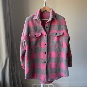 Shacket NWOT Large cozy Pink and Grey